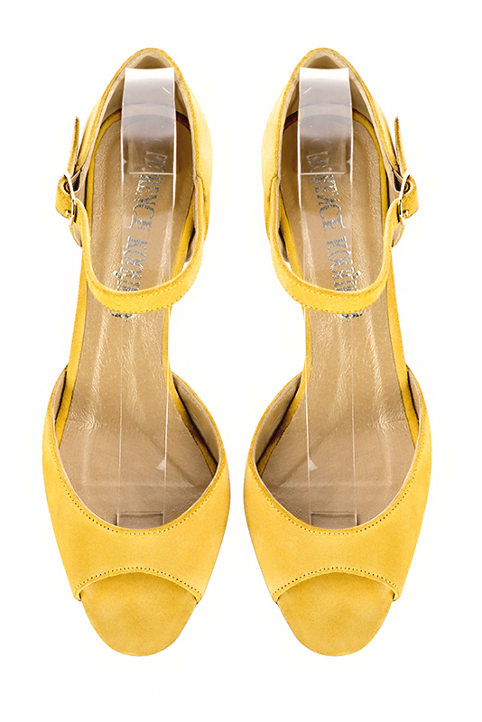 Yellow women's closed back sandals, with an instep strap. Square toe. Medium spool heels. Top view - Florence KOOIJMAN